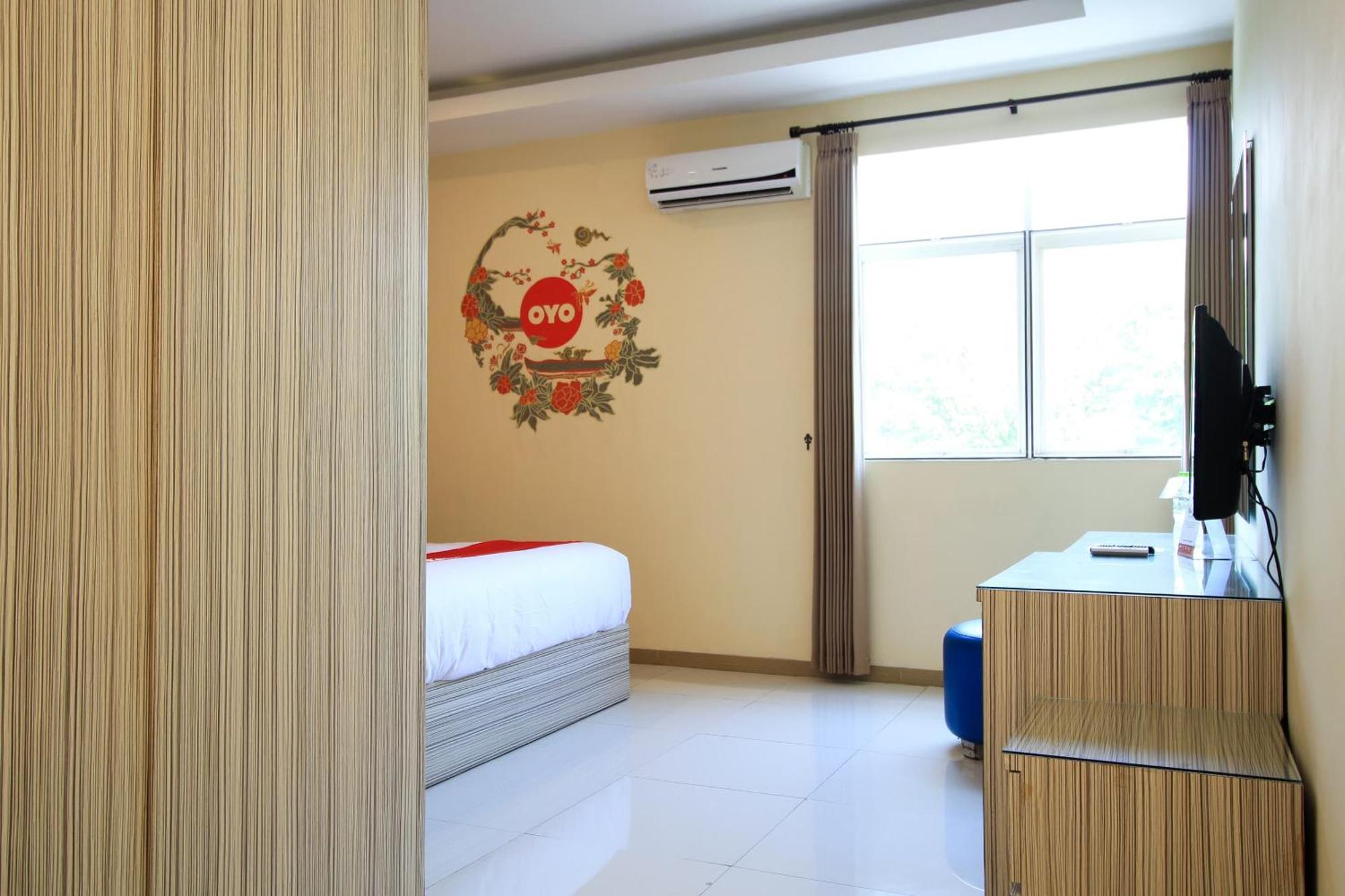 Super Oyo Capital O 175 K-60 Residence Surabaya Exterior photo