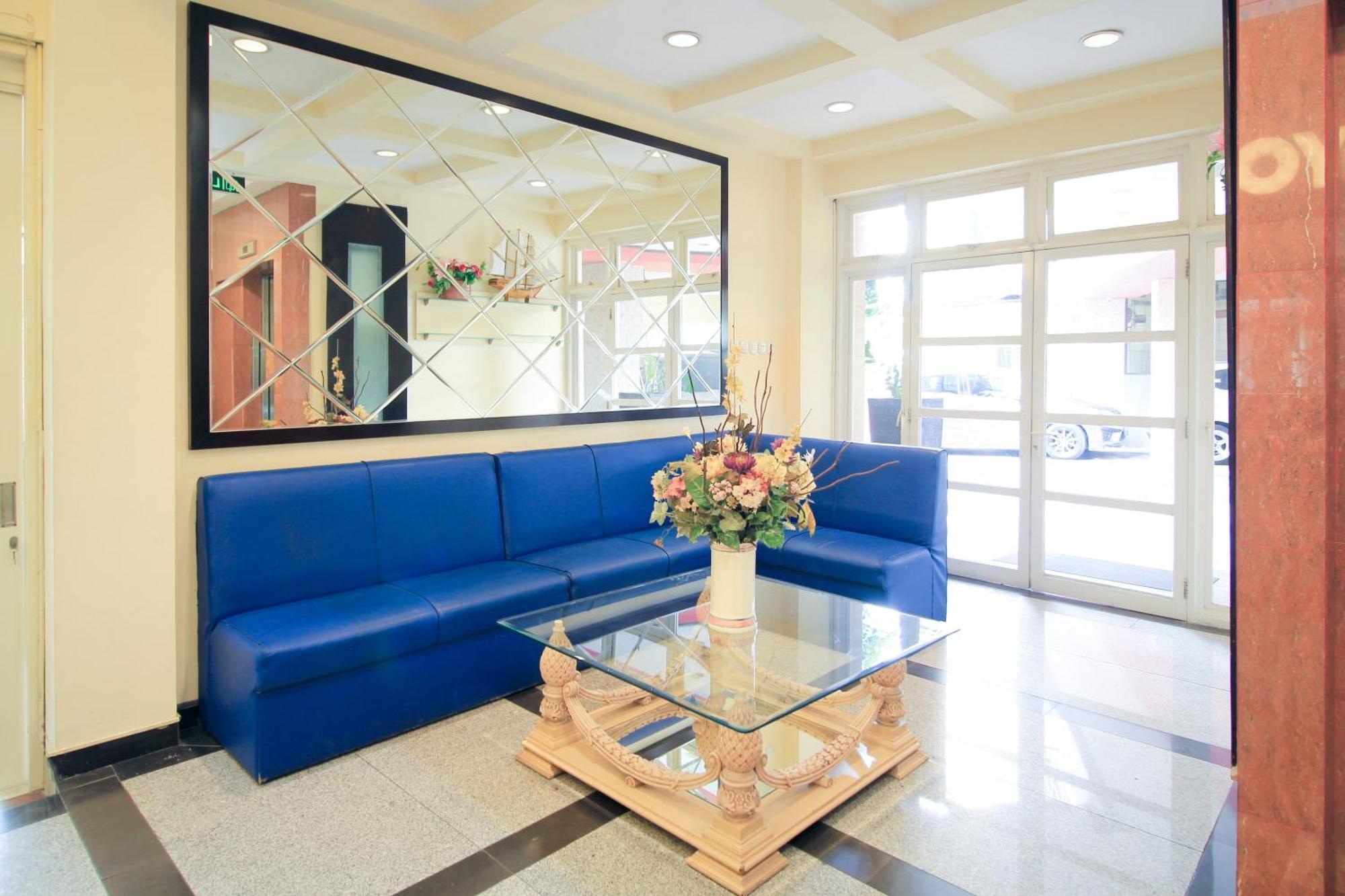 Super Oyo Capital O 175 K-60 Residence Surabaya Exterior photo