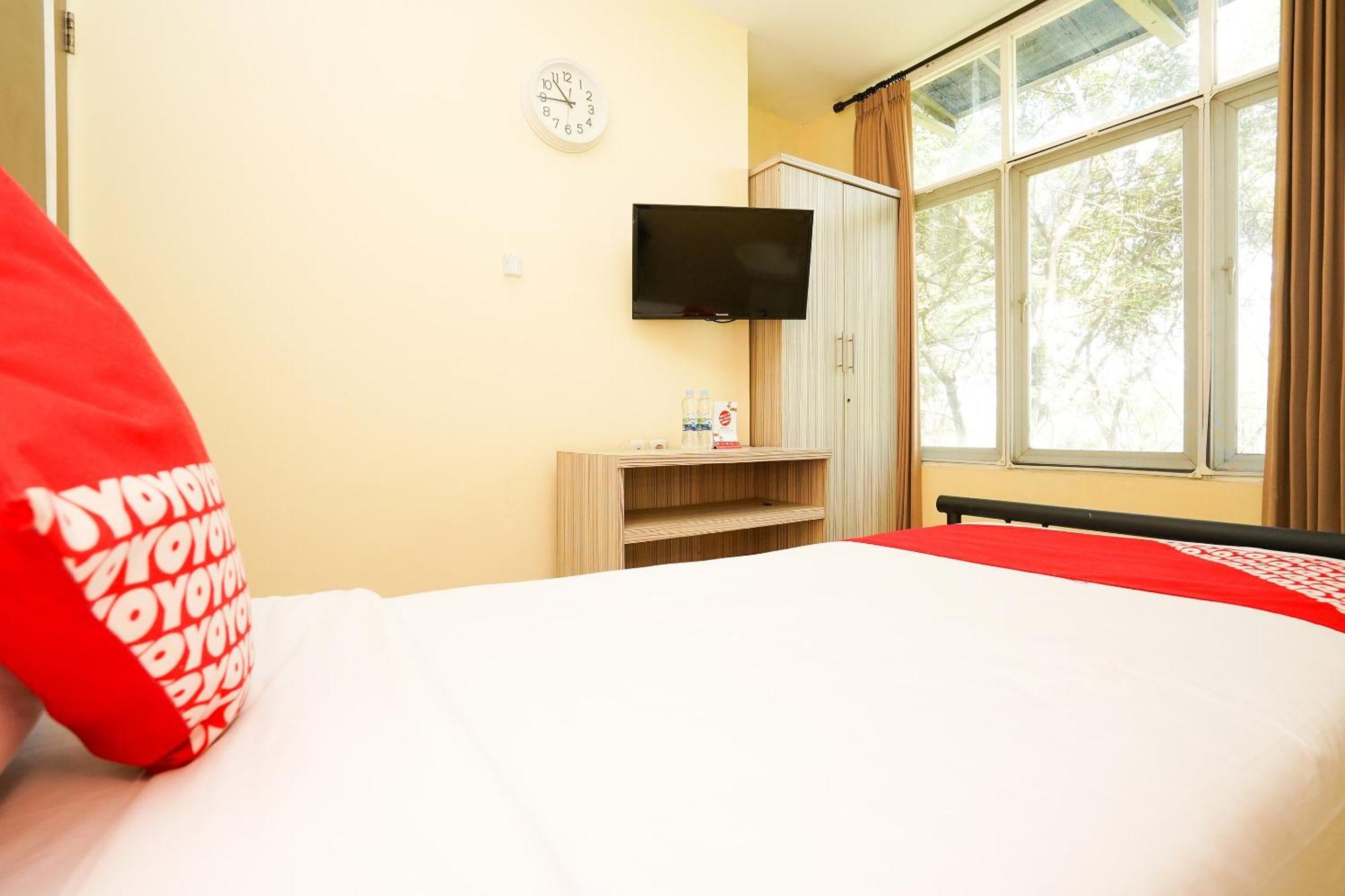 Super Oyo Capital O 175 K-60 Residence Surabaya Exterior photo