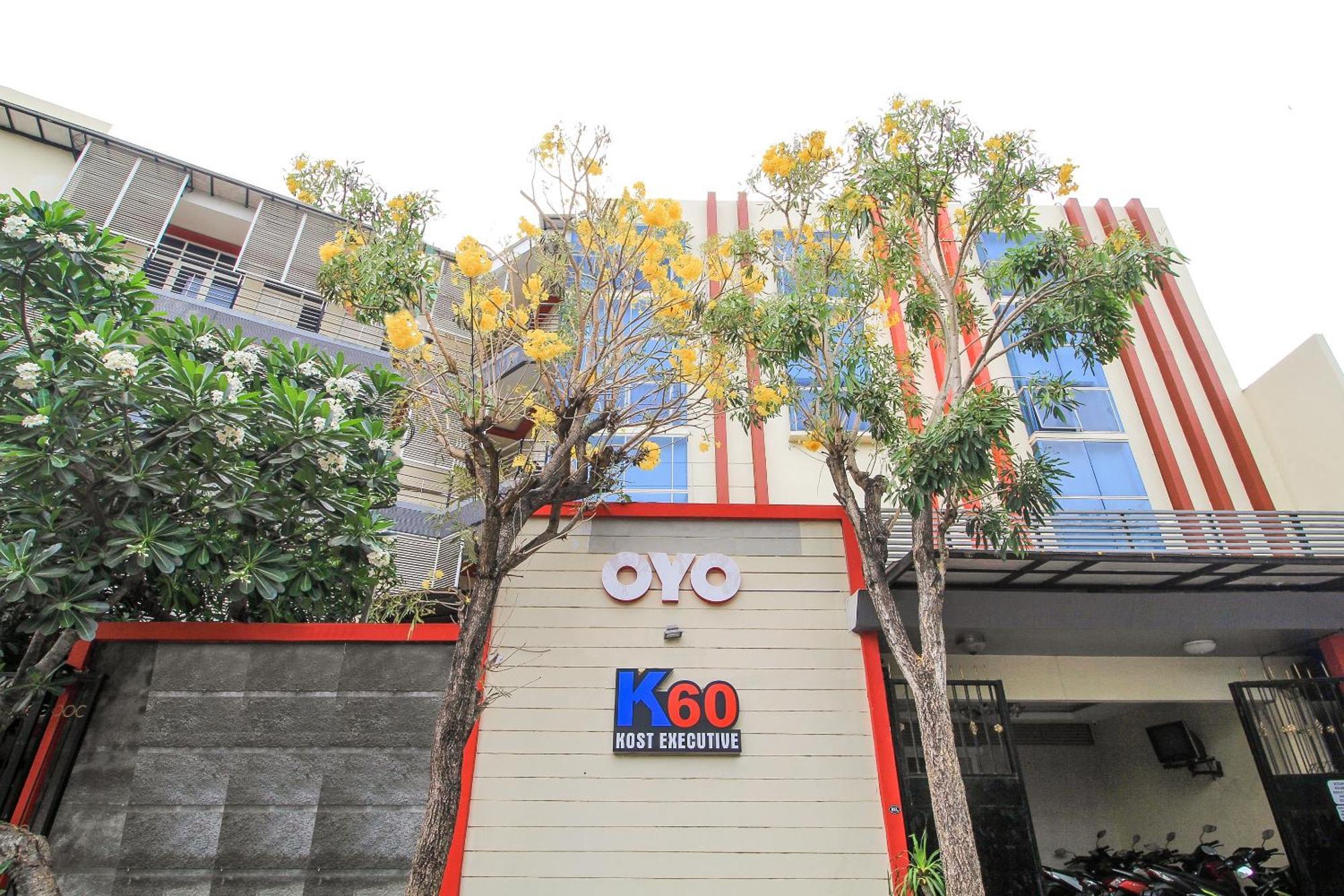 Super Oyo Capital O 175 K-60 Residence Surabaya Exterior photo
